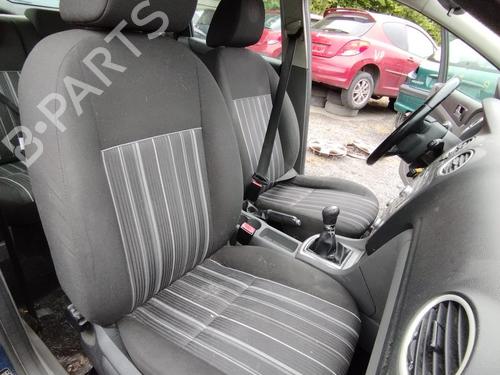 Used Right front seat FORD FOCUS II (DA_, HCP, DP) 1.6 TDCi (90 hp) 27030183