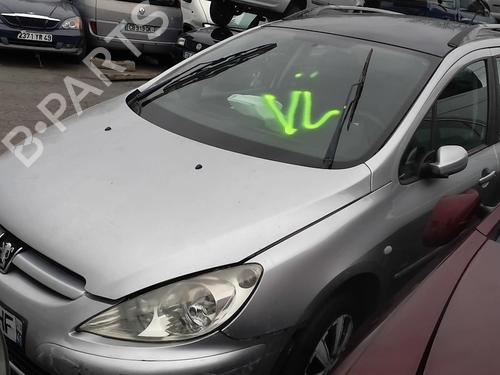 Left mirror PEUGEOT 307 Break (3E) 2.0 HDI 110 | BP27034585C26 