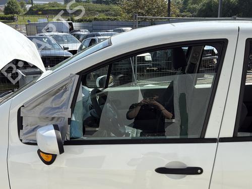 Dør rude ventre foran RENAULT MODUS / GRAND MODUS (F/JP0_) 1.5 dCi (FP0D, JP0D) (82 hp) 28619769