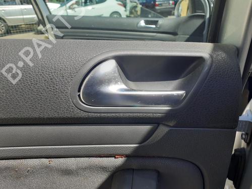 Used Rear left interior door handle VW GOLF V (1K1) 1.9 TDI (105 hp) 27385887