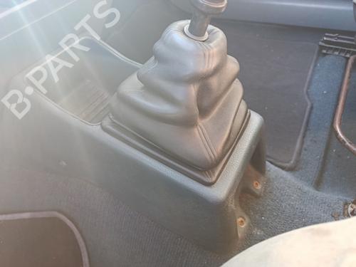 Used Gear lever Gear lever RENAULT CLIO I (B/C57_, 5/357_) 1.9 D (B/C/S576, B/C/S57L) (64 hp) 40049383 40049383