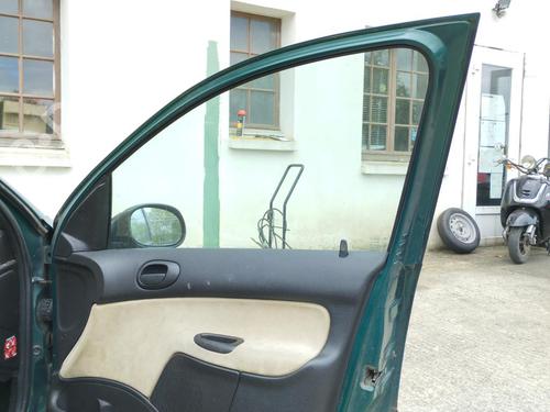 Rudehejsemekanisme Højre foran PEUGEOT 206 Hatchback (2A/C) 1.4 i (75 hp) 27035869