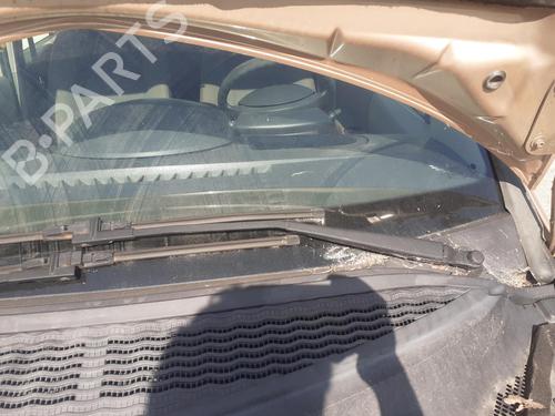Scheibenwischer vorne für RENAULT MODUS / GRAND MODUS (F/JP0_) 1.5 dCi (FP0D, JP0D) (82 hp) 27038326