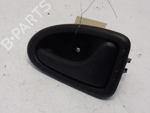 Used Front right interior door handle RENAULT CLIO II (BB_, CB_) 1.2 (BB0A, BB0F, BB10, BB1K, BB28, BB2D, BB2H, CB0A,... (58 hp) 27027458