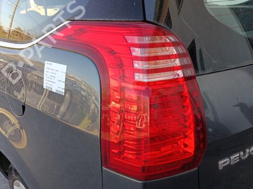 Used Left taillight Left taillight PEUGEOT 5008 (0U_, 0E_) 1.6 HDi (110 hp) 33560253 33560253