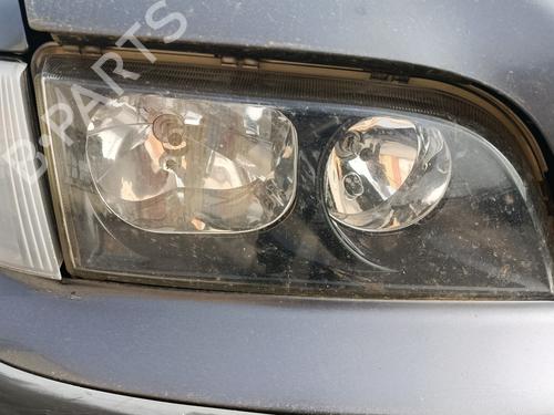Used Right headlight Right headlight VOLVO V40 Estate (645) 1.9 DI (115 hp) 33198393 33198393