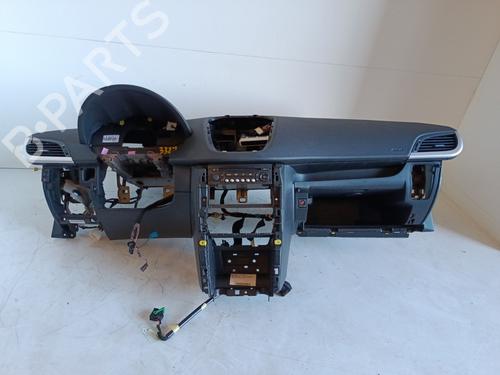 Used Dashboard Dashboard PEUGEOT 207 (WA_, WC_) 1.4 HDi (68 hp) 31830003 31830003