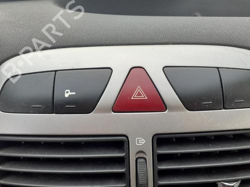 Used Warning switch PEUGEOT 307 (3A/C) 2.0 HDi 110 (107 hp) 27631364