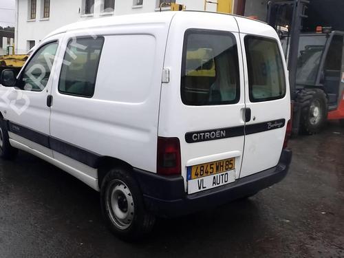 Front right lock CITROËN BERLINGO / BERLINGO FIRST Box Body/MPV (M_) 1.9 D 70 (MBWJZ, MCWJZ) | BP27031718C97 
