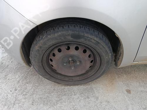 wheel-arch-toyota-yaris-_p9_-2005-2006-2007-2008-2009-2010-2011-2012-2013-2014-37230432 main image