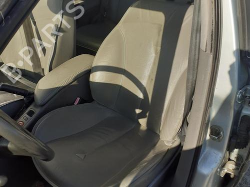 Used Left front seat RENAULT LAGUNA II (BG0/1_) 2.2 dCi (BG0F) (150 hp) 27359565