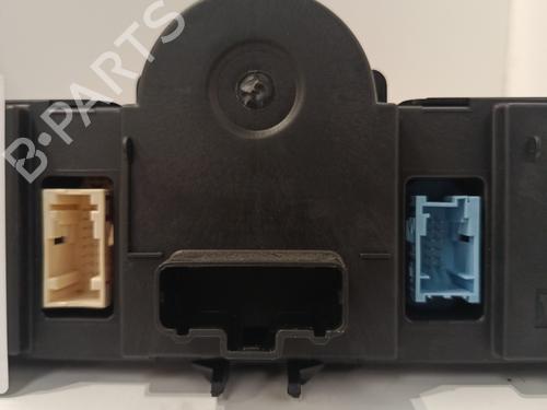 climate-control-renault-clio-iii-br01-cr01-2005-2006-2007-2008-2009-2010-2011-2012-2013-2014-29412711 main image