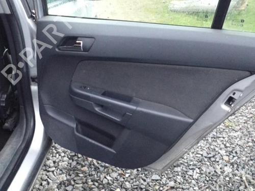 Garniture arrière droite OPEL ASTRA H Estate (A04) 1.7 CDTI (L35) (101 hp) 27031470