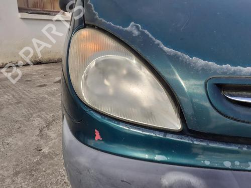 Used Right headlight Right headlight CITROËN XSARA PICASSO (N68) 1.8 16V (115 hp) 27521062 27521062