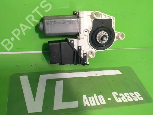 Rudehejsemotor bagstkærm højre VW GOLF IV (1J1) 1.9 SDI (68 hp) 27034906
