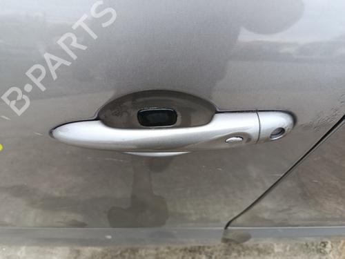 Used Front left exterior door handle RENAULT SCÉNIC III (JZ0/1_) 1.5 dCi (JZ02, JZ0R) (95 hp) 32126471