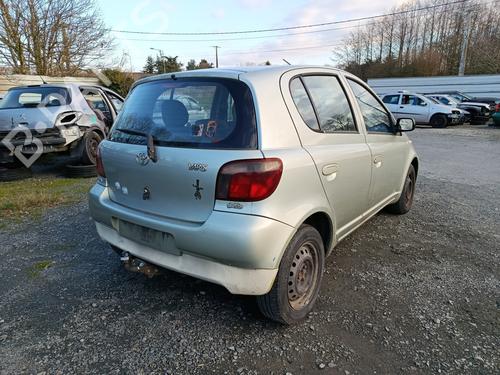 rear-right-seatbelt-toyota-yaris-_p1_-1999-2000-2001-2002-2003-2004-2005-40112625 main image