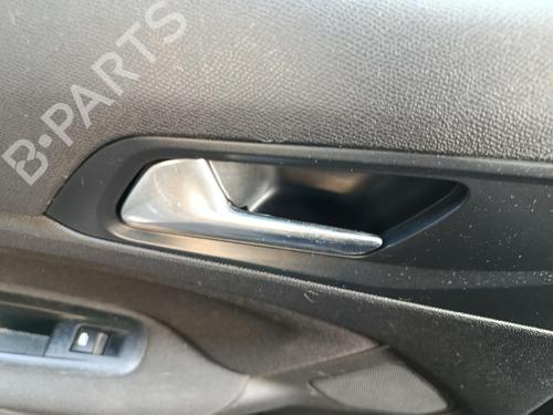 Used Rear left interior door handle Rear left interior door handle 38030531 38030531