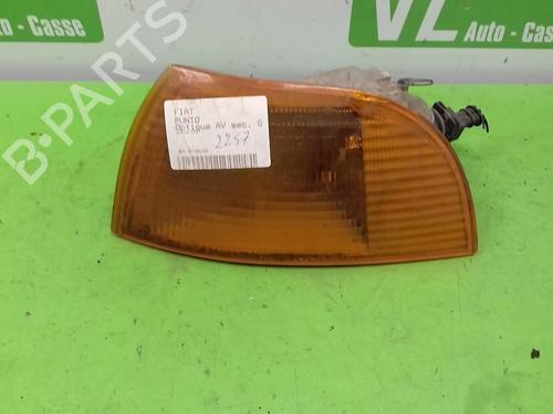 Used Left front indicator FIAT PUNTO (176_) 55 1.1 (54 hp) 27037899