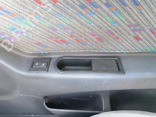 Used Front right interior door handle Front right interior door handle 37740538 37740538