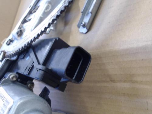 Front right window mechanism OPEL CORSA C (X01) 1.2 (F08, F68) | BP26993011C23 