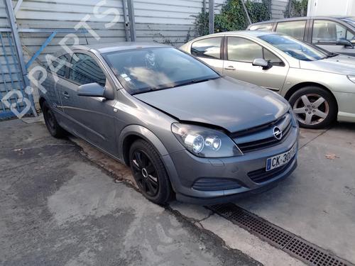 Used Front windshield wiper arm OPEL ASTRA H GTC (A04) 1.7 CDTi (L08) (101 hp) 27013402