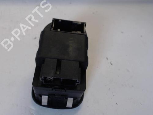 Used Switch PEUGEOT 306 Hatchback (7A, 7C, N3, N5) 1.6 (89 hp) 27011064