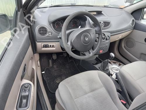 Venstre fortil invendig håndtag RENAULT CLIO III (BR0/1, CR0/1) 1.5 dCi (BR17, CR17) (86 hp) 31670022