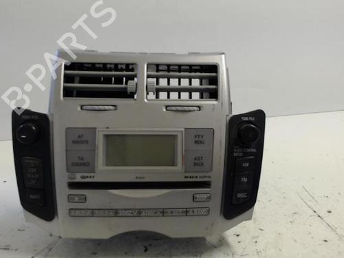 Used Radio TOYOTA YARIS (_P9_) 1.0 VVT-i (KSP90_, KSP90R) (69 hp) 26996488