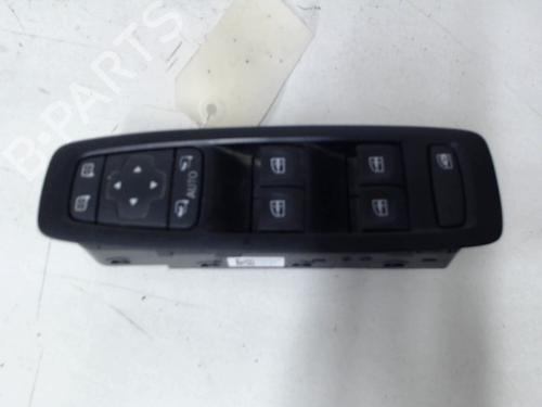 Used Left front window switch RENAULT MEGANE IV Hatchback (B9A/M/N_) 1.2 TCe 130 (B9MR) (130 hp) 32736181