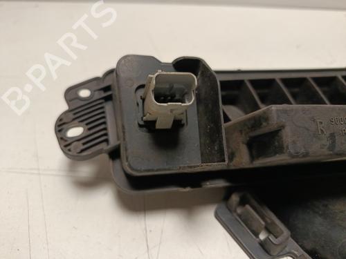 Used Right daytime light Right daytime light PEUGEOT 308 SW I (4E_, 4H_) 1.6 HDi (92 hp) 33725223 33725223