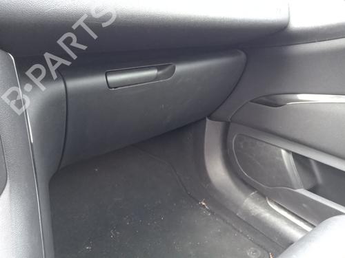 Handskerum CITROËN C5 III Break (RW_) 2.0 HDi (136 hp) 33182567