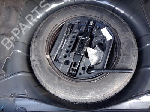 Used Jack Kit RENAULT LAGUNA III Grandtour (KT0/1) 2.0 dCi (KT01, KT08, KT09, KT0K, KT12, KT1D, KT1W) (150 hp) 31817803