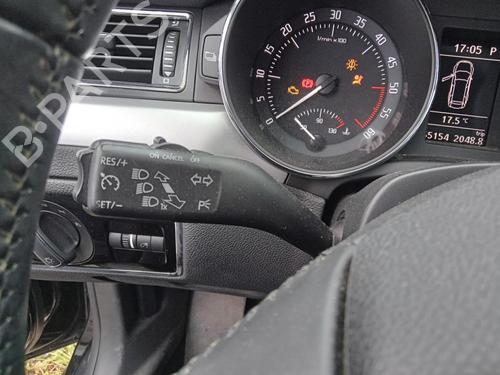 Used Steering column stalk SKODA SUPERB II Estate (3T5) 2.0 TDI 16V (140 hp) 27002978