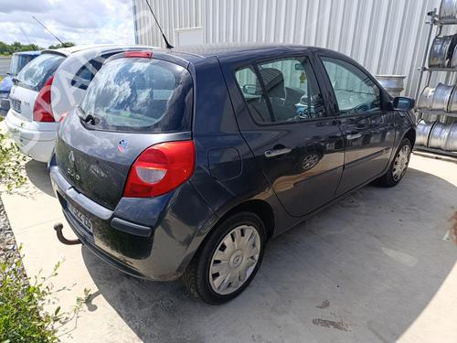 fuel-flap-renault-clio-iii-br01-cr01-2005-2006-2007-2008-2009-2010-2011-2012-2013-2014-36437912 main image