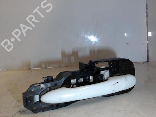 Used Front right exterior door handle RENAULT MEGANE III Grandtour (KZ0/1) 1.5 dCi (KZ09, KZ0D, KZ1G, KZ29, KZ14, KZ1W, KZ10, KZ1F,... (110 hp) 27006402