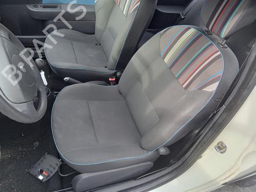 Used Left front seat RENAULT TWINGO II (CN0_) 1.2 16V (CN04, CN0B) (75 hp) 31625178