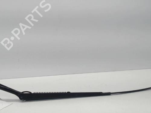 Used Front windshield wiper arm FORD FOCUS I (DAW, DBW) 1.4 16V (75 hp) 27022258