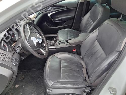Used Right front seat OPEL INSIGNIA A Sports Tourer (G09) 2.0 CDTI (35) (110 hp) 27025631