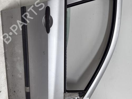 Used Right front door RENAULT CLIO III (BR0/1, CR0/1) 1.2 16V (BR02, BR0J, BR11, CR02, CR0J, CR11) (75 hp) 28584892