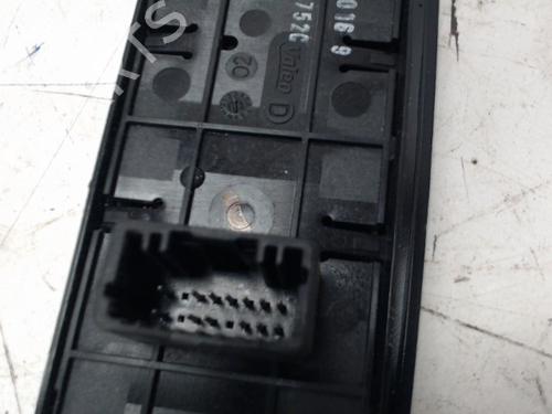 Used Left front window switch Left front window switch RENAULT MEGANE III Grandtour (KZ0/1) 1.5 dCi (KZ09, KZ0D, KZ1G, KZ29, KZ14, KZ1W, KZ10, KZ1F,... (110 hp) 26985271 26985271