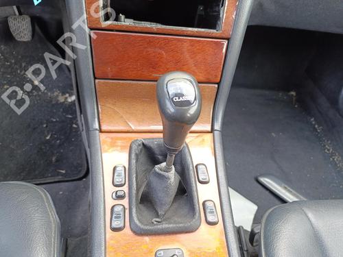 Used Left front window switch Left front window switch MERCEDES-BENZ E-CLASS (W210) E 220 D (210.004) (95 hp) 39662518 39662518