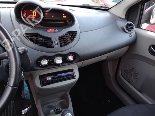 Airbag passager RENAULT TWINGO II (CN0_) 1.2 (CN0D) (58 hp) 32176528