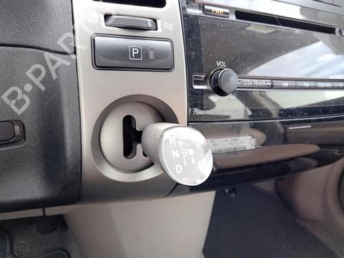 Used Gear lever TOYOTA PRIUS Liftback (_W2_) 1.5 Hybrid (NHW20_, NHW20R) (112 hp) 27001471