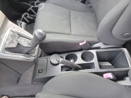 seat-buckle-toyota-corolla-verso-zer_-zze12_-r1_-2004-2005-2006-2007-2008-2009-31178247 main image