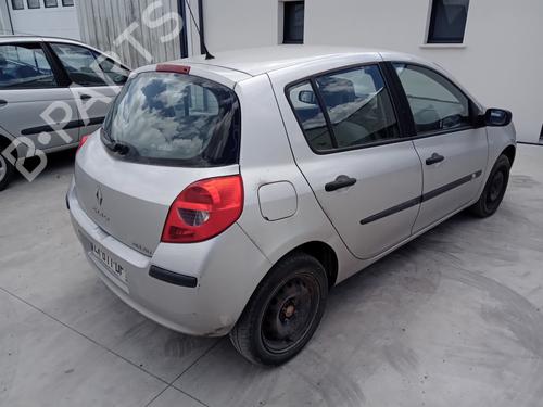 Used Fuel flap RENAULT CLIO III (BR0/1, CR0/1) 1.2 16V (BR02, BR0J, BR11, CR02, CR0J, CR11) (75 hp) 30328767