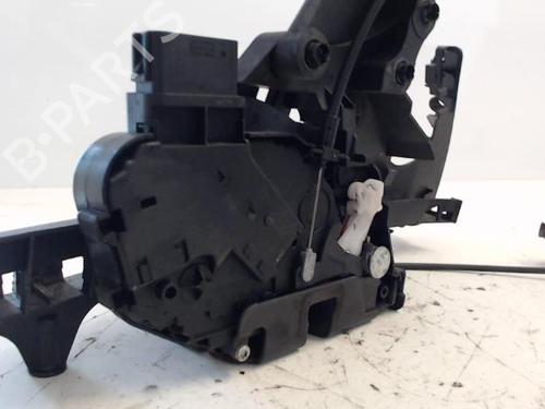 front-right-lock-volvo-v50-545-2003-2004-2005-2006-2007-2008-2009-2010-2011-2012-27015846 main image