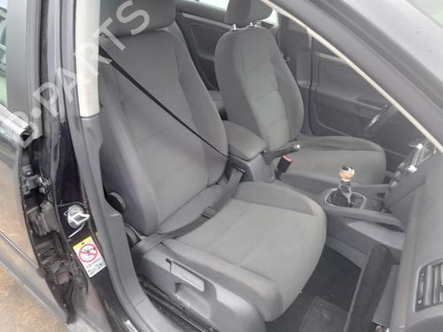Sæde højre fortil VW GOLF V (1K1) 1.9 TDI (105 hp) 27012507