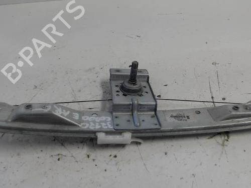 Rudehejsemekanisme venstre bagtil OPEL CORSA E (X15) 1.4 (08, 68) (90 hp) 27014426