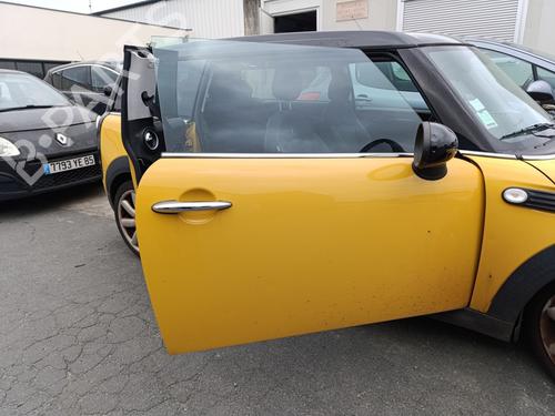 front-right-exterior-door-handle-mini-mini-clubman-r55-2006-2007-2008-2009-2010-2011-2012-2013-2014-2015-36544545 main image